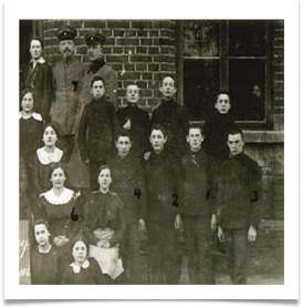 School picture taken 1915-1918